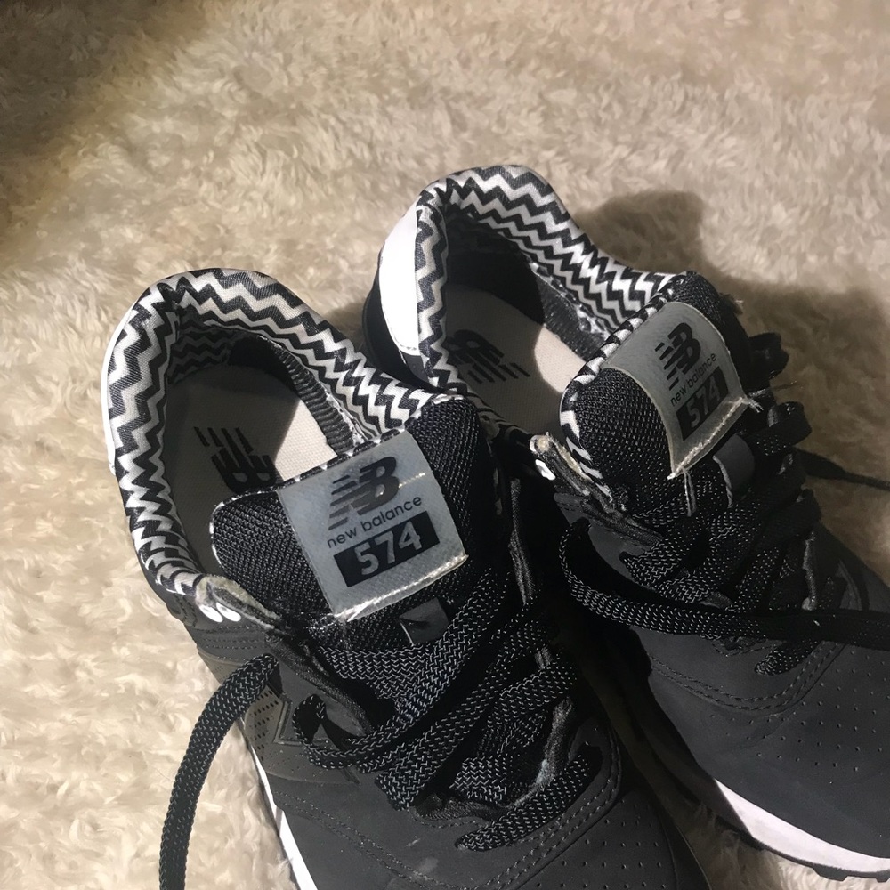 New Balance - Picture 2 of 7